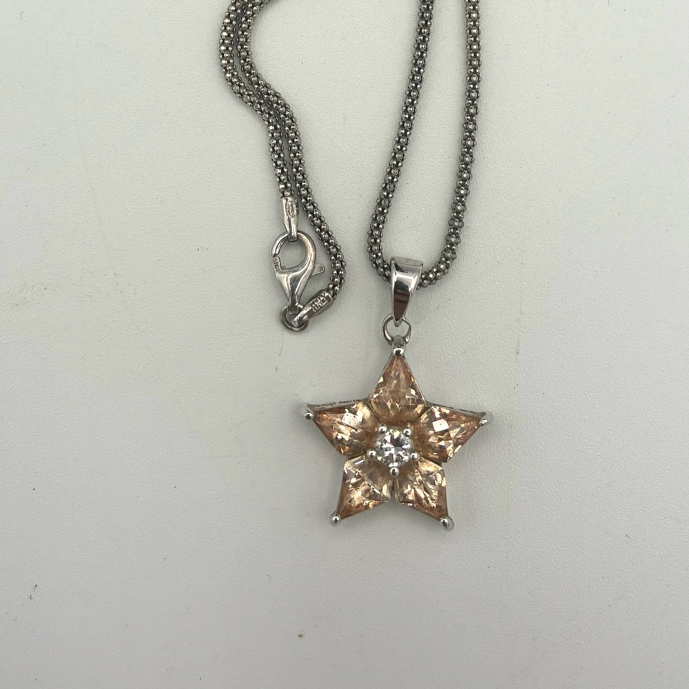 925 Sterling Silver Star Pendant and Necklace
